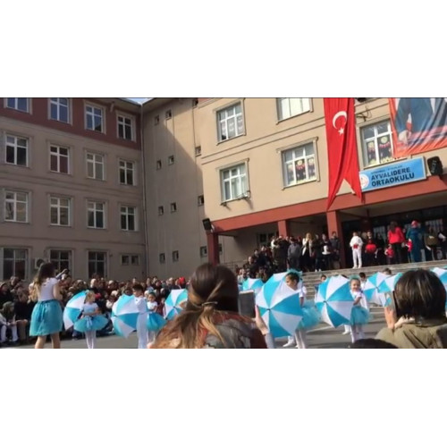 AVRUPA  201-26  TÖREN ŞEMSİYELERİ KIRMIZI BEYAZ MAVİ BEYAZ