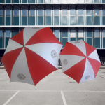 AVRUPA  201-50  KIRMIZI BEYAZ ANITKABİR KOMUTANLIGINA YAPILAN ŞEMSİYELER,